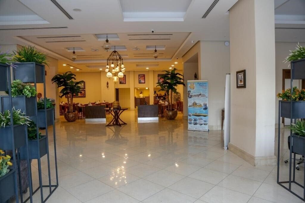 Фотографія City Tower Hotel 4*