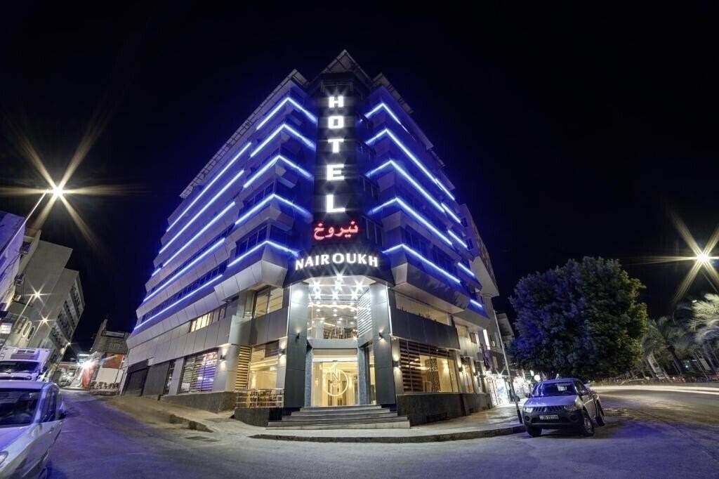 Готель Nairoukh Hotel Aqaba 4*