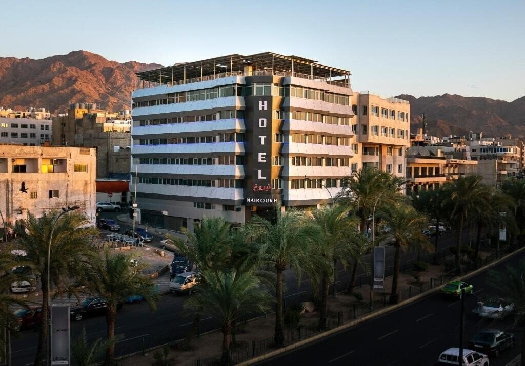 Фото Nairoukh Hotel Aqaba 4*