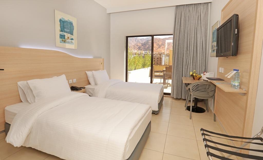 Изображение Golden Tulip Red Sea Aqaba Hotel 4*