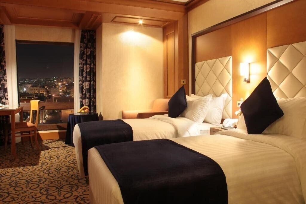 Фото Thousand Nights 5*