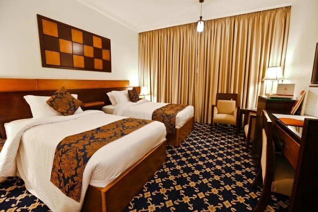 Фото Al Thuraya Hotel 4*