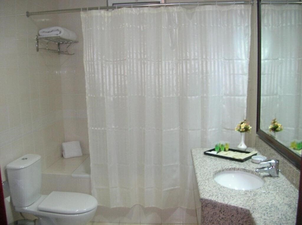 Фотографія Al Thuraya Hotel 4*