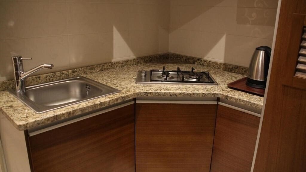 Фото Big Ben Hotel Suites 4*