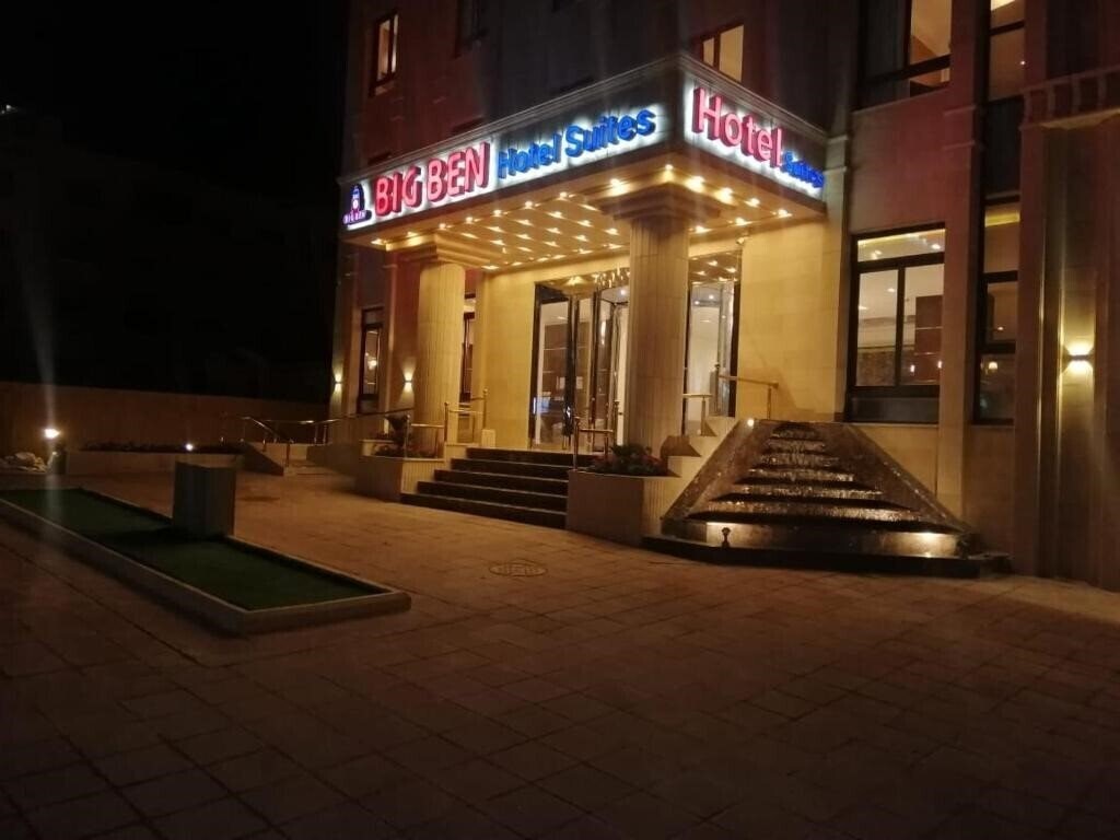 Фотографія Big Ben Hotel Suites 4*