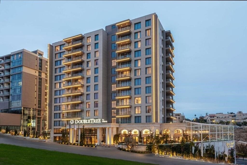 Фото Doubletree by Hilton Amman Hotel & Residences 4*