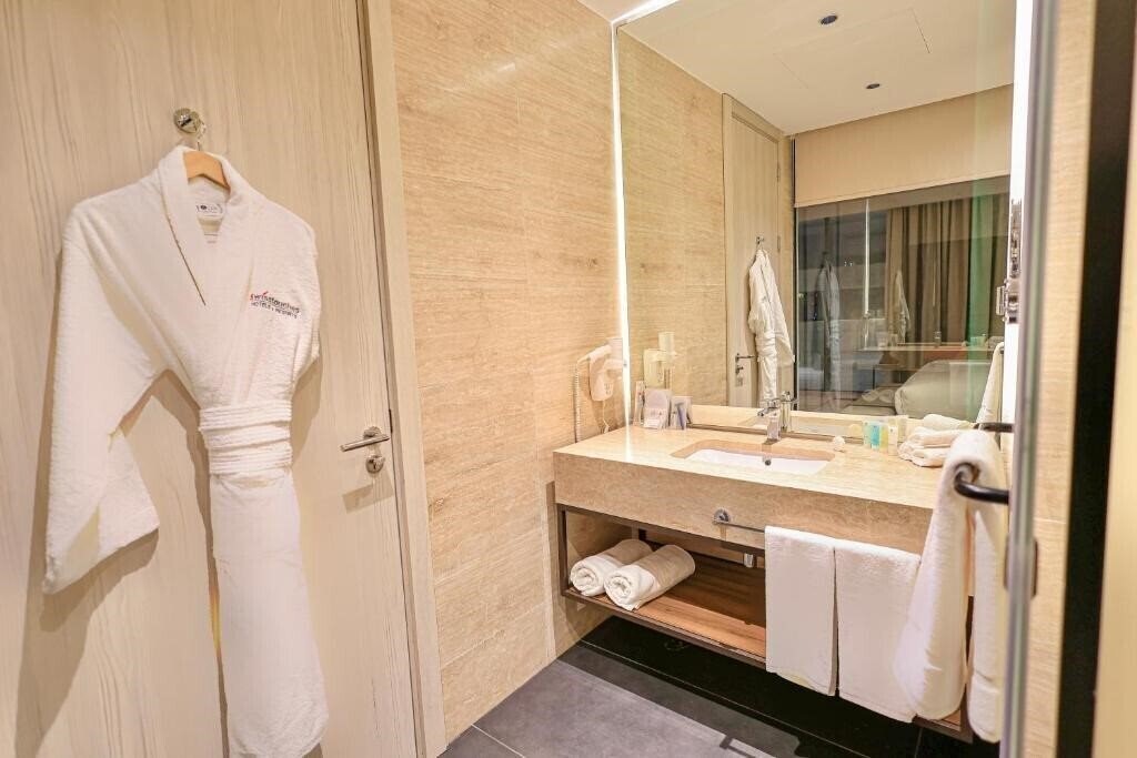 Фотография Swisstouches Hotel Amman 4*