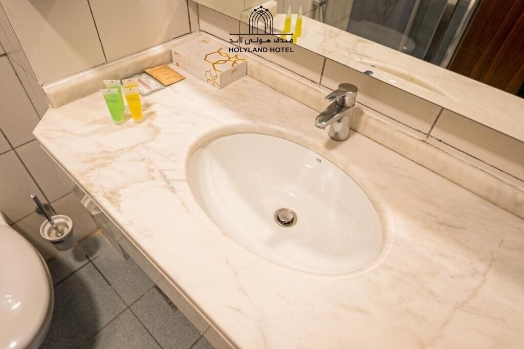 Фотографія Holyland Hotel Amman 3*