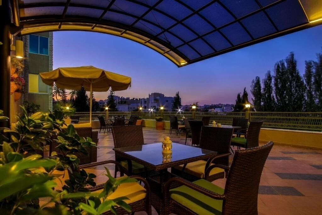Зображення Century Park 4*