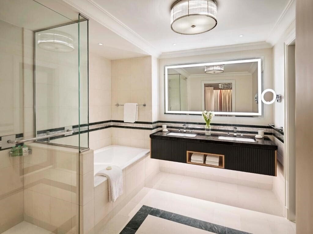 Фотографія Four Seasons 5*