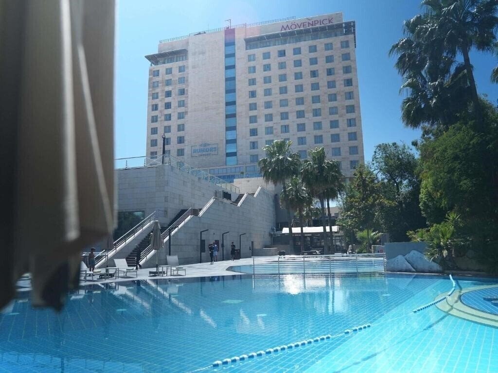 Готель Holiday Inn 5*