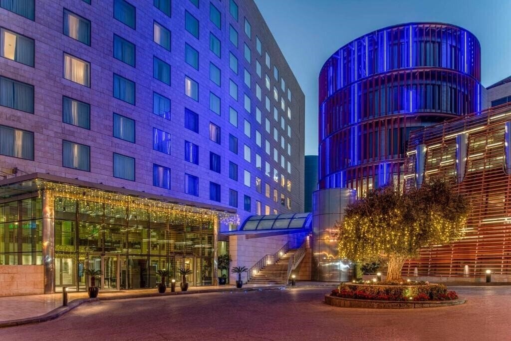 Готель Kempinski 5*