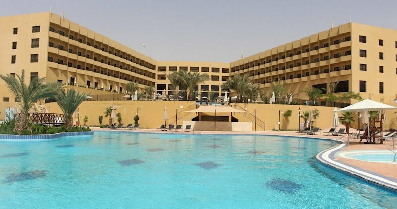 Готель Grand East Hotel 4*