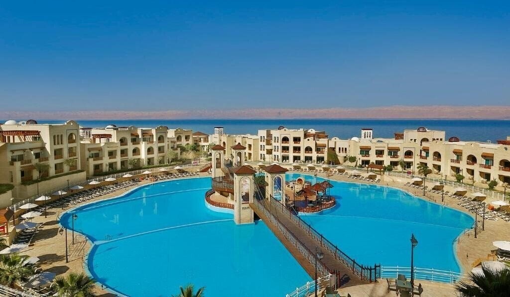 Готель Crowne Plaza Jordan Dead Sea Resort & SPA 5*