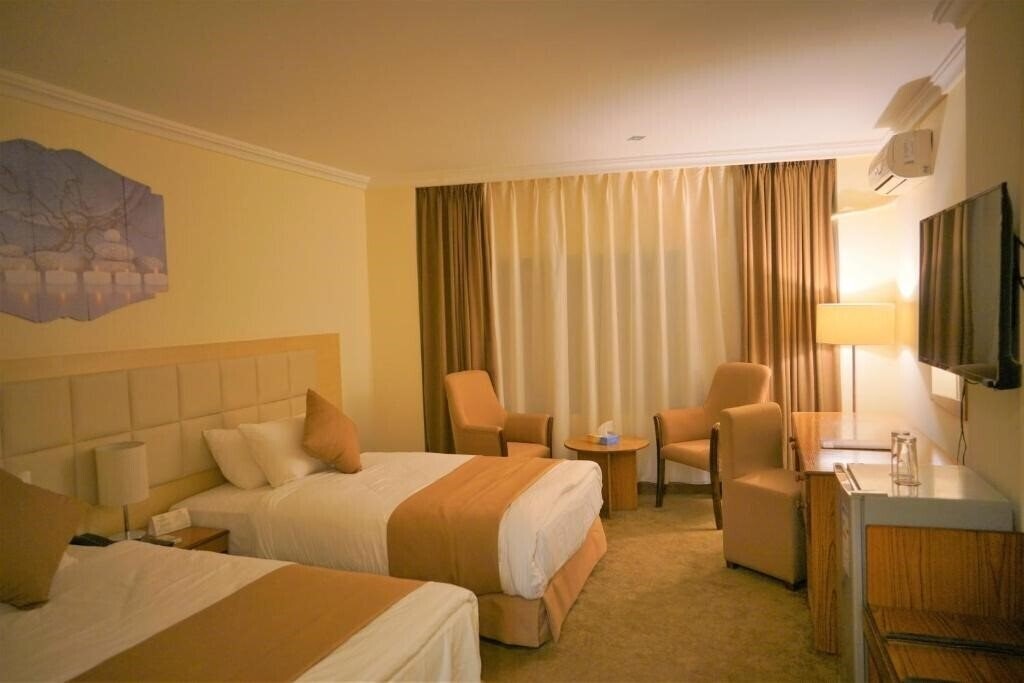 Фото Silk Road Hotel 3*