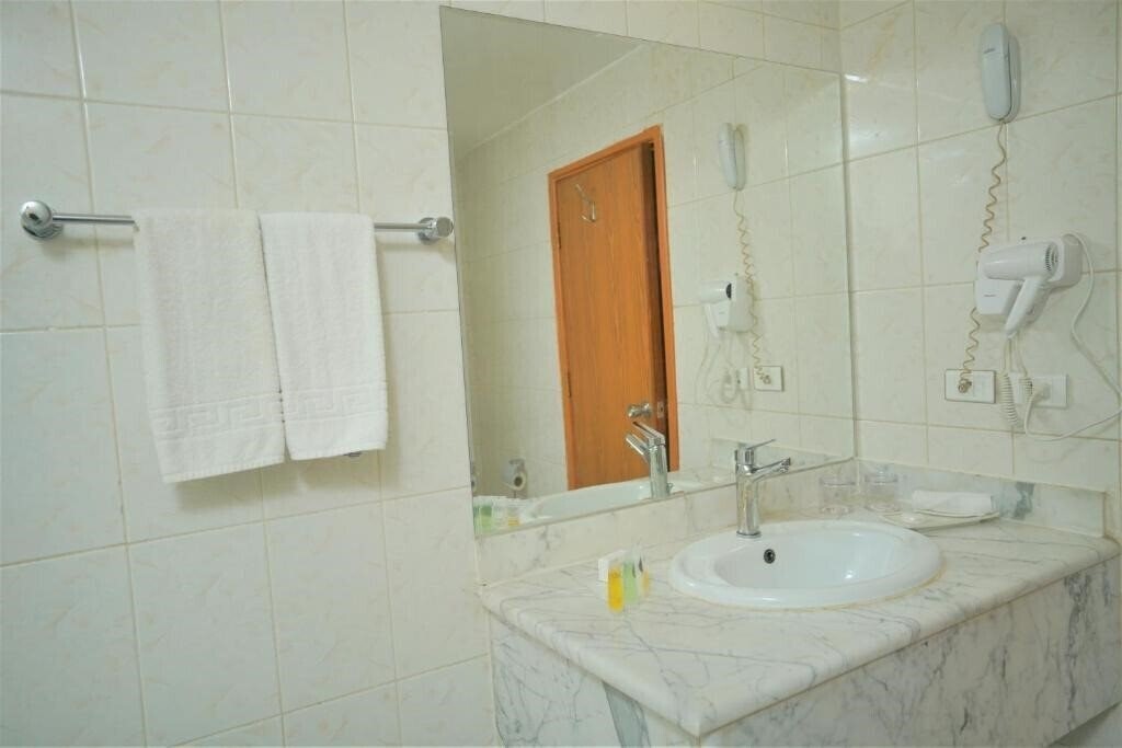 Фотография Silk Road Hotel 3*