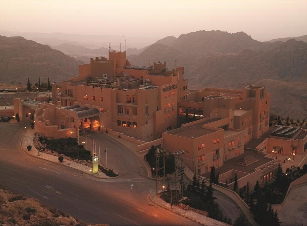 Готель Grand Mercure Petra 5*