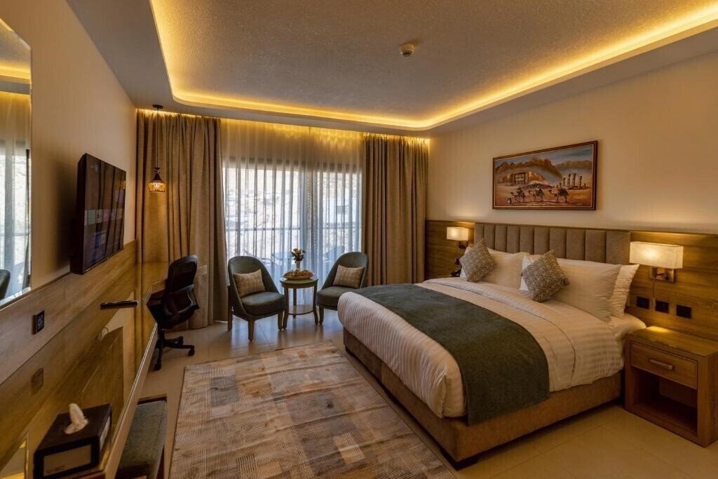 Фото Petra Legacy Luxury 4*