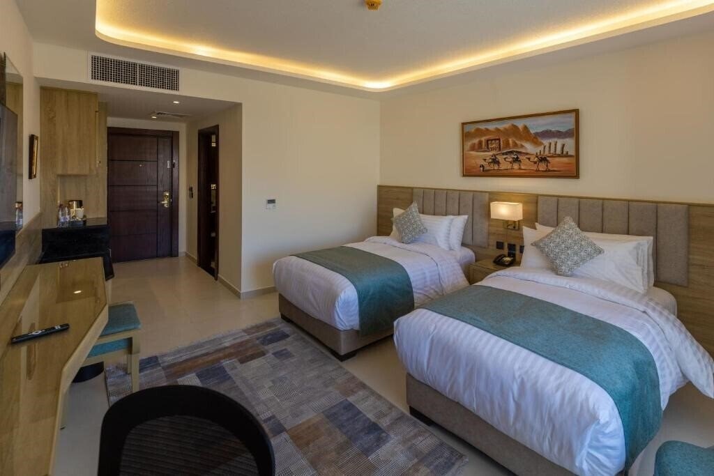 Изображение Petra Legacy Luxury 4*