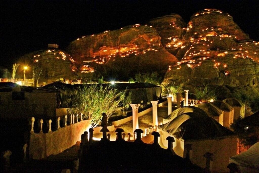 Готель Seven Wonders Bedouin Camp 3*