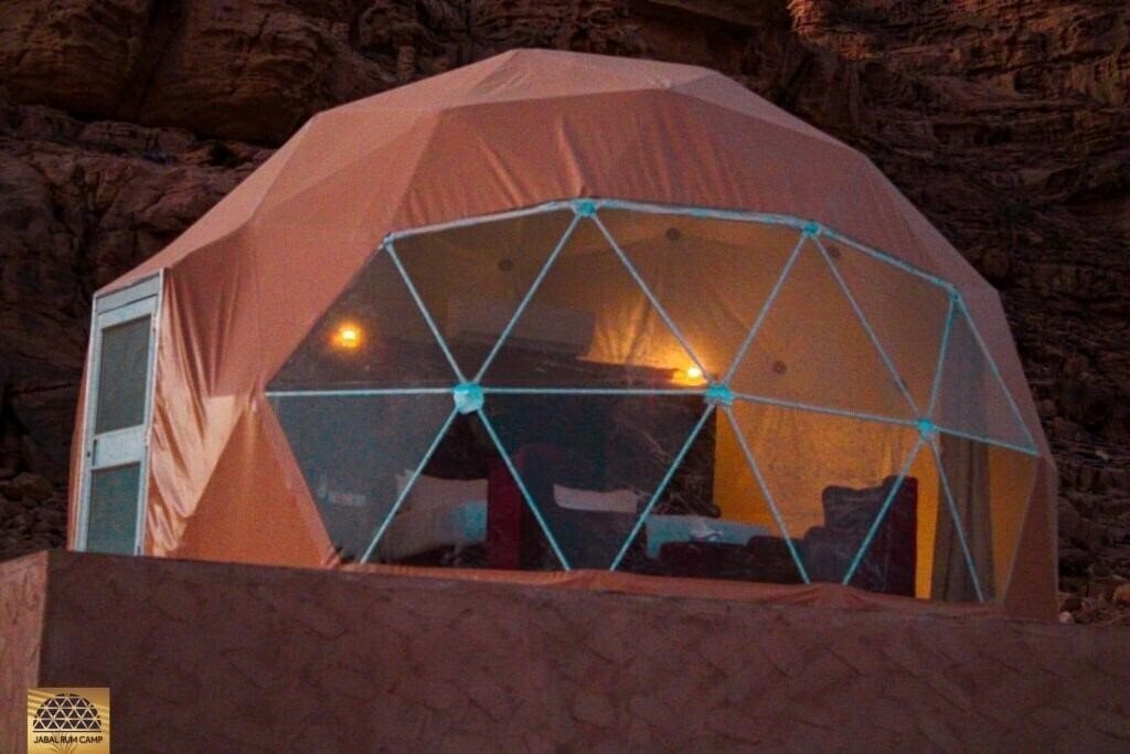 Готель Jabal Rum Camp 2*