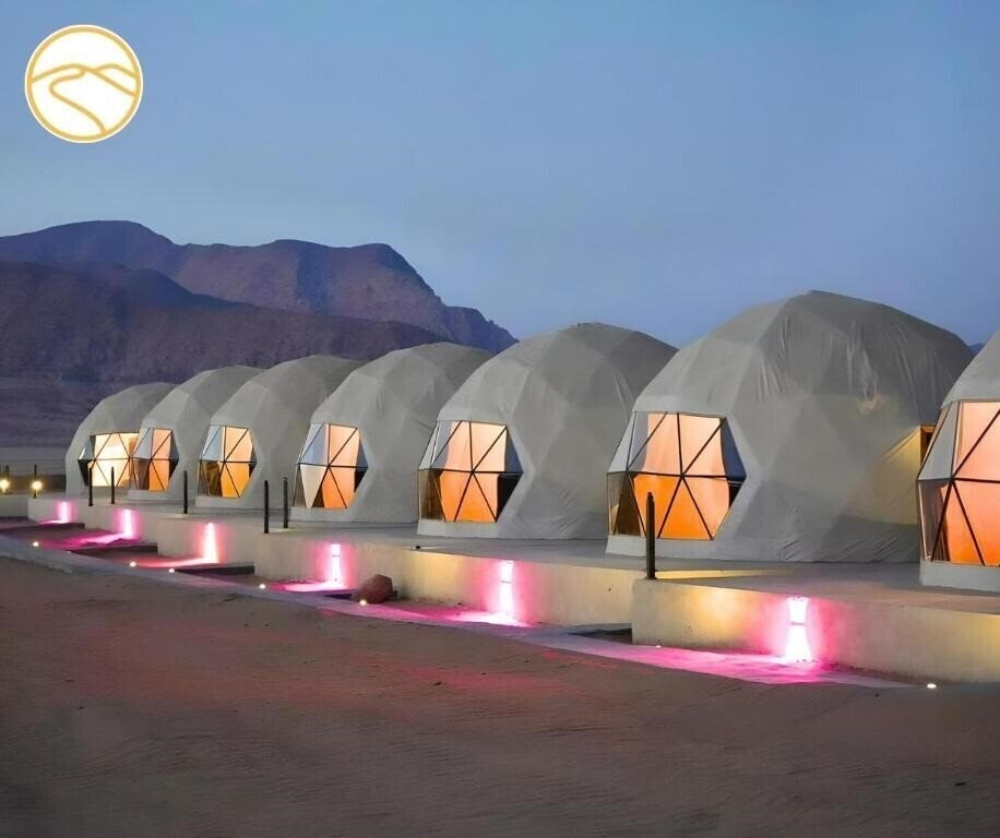 Готель Amber Luxury Camp 5*