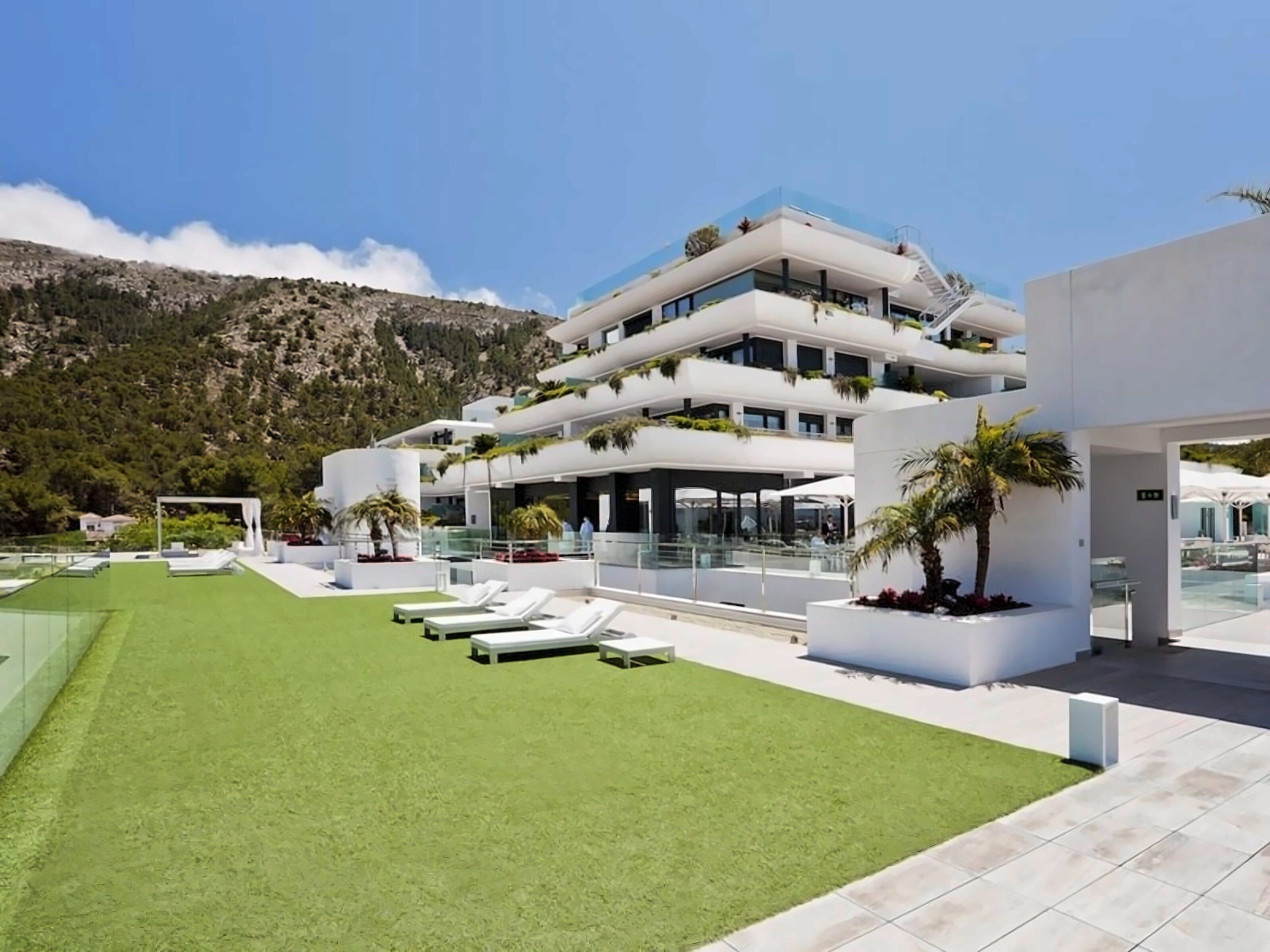 Готель Sha Wellness Clinic 5*