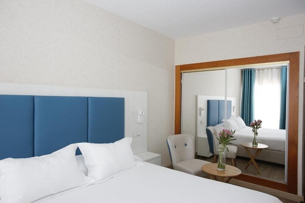 Фото Castilla Alicante 3*