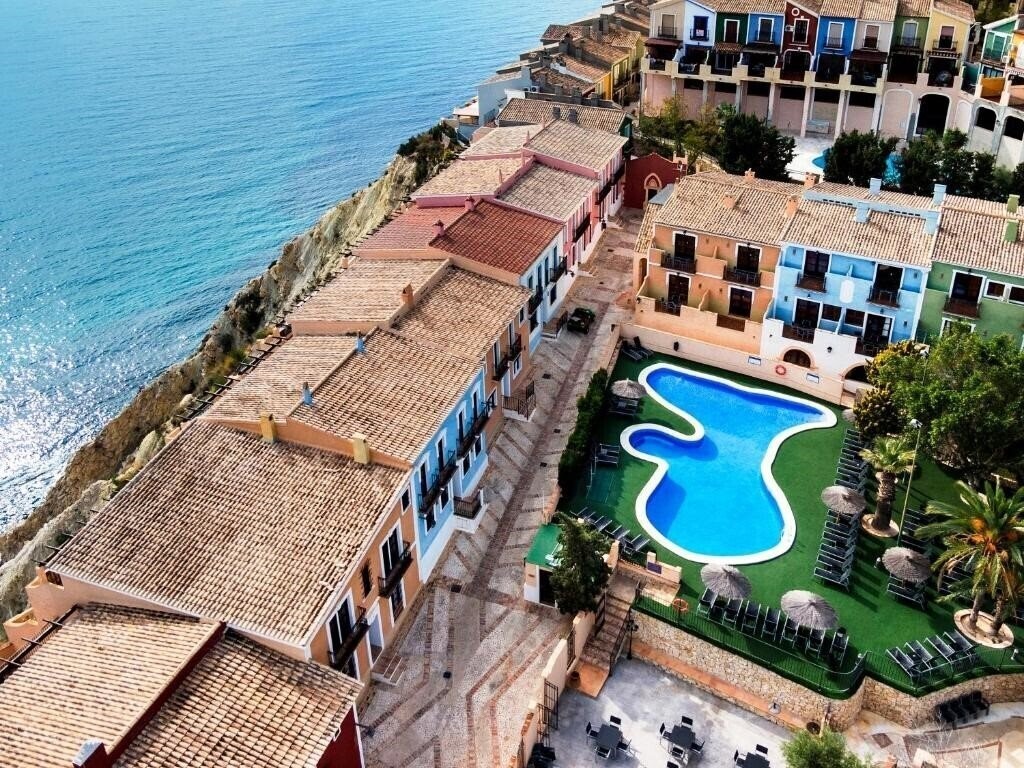 Картинка Occidental Pueblo Acantilado 4*