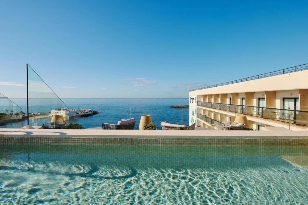 Картинка Marina Luz 4*