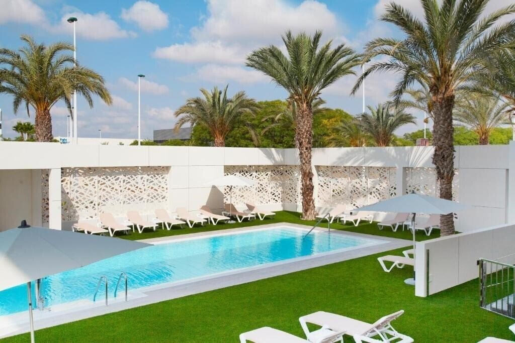 Фото Port Elche 4*