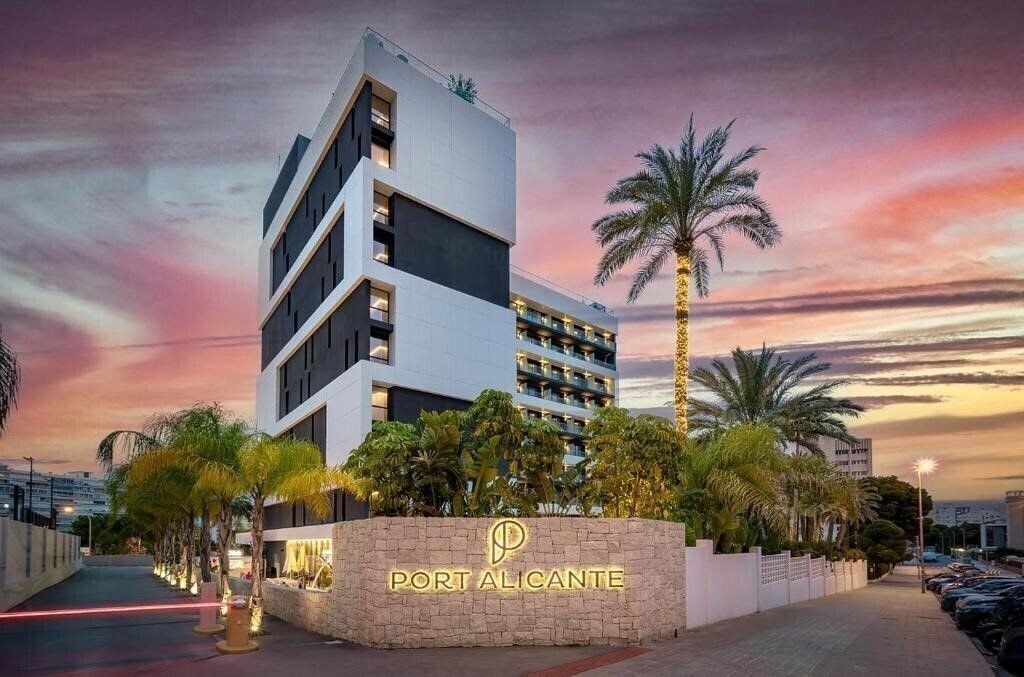 Фото Port Alicante City & Beach 4*