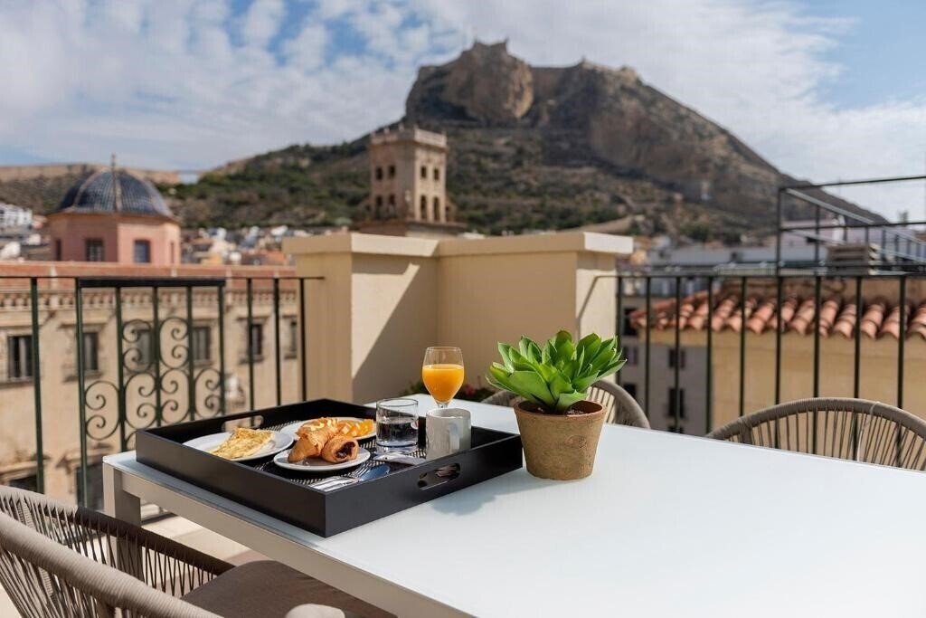Изображение Eurostars Mediterranea Plaza 4*