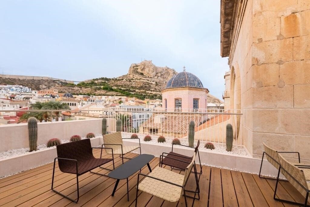Отель Eurostars Portico Alicante 5*