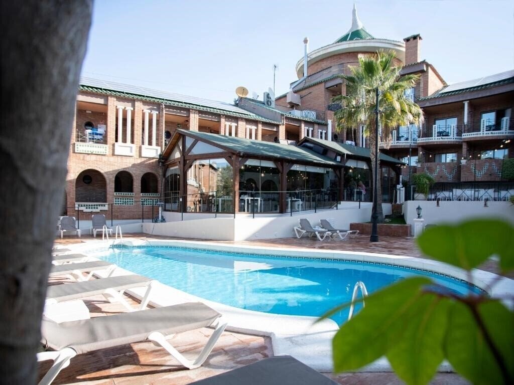 Готель Hotel Boutique Calas De Alicante 3*