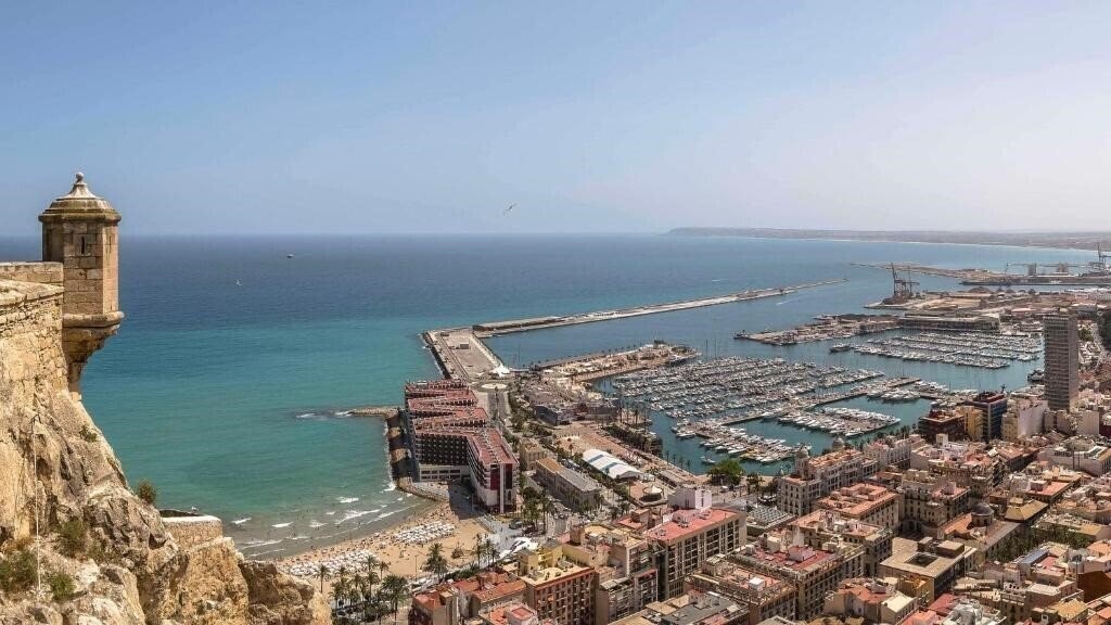 Отель Occidental Alicante 4*