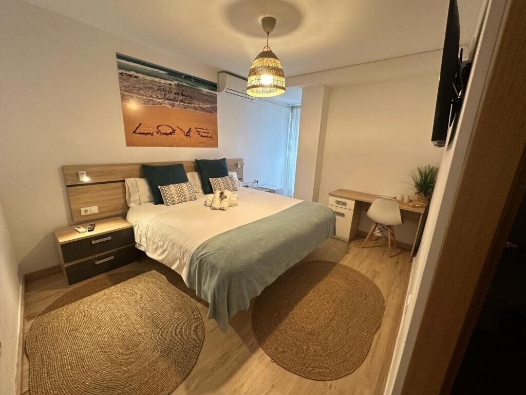 Отель Hostal Ventura Premium 2*