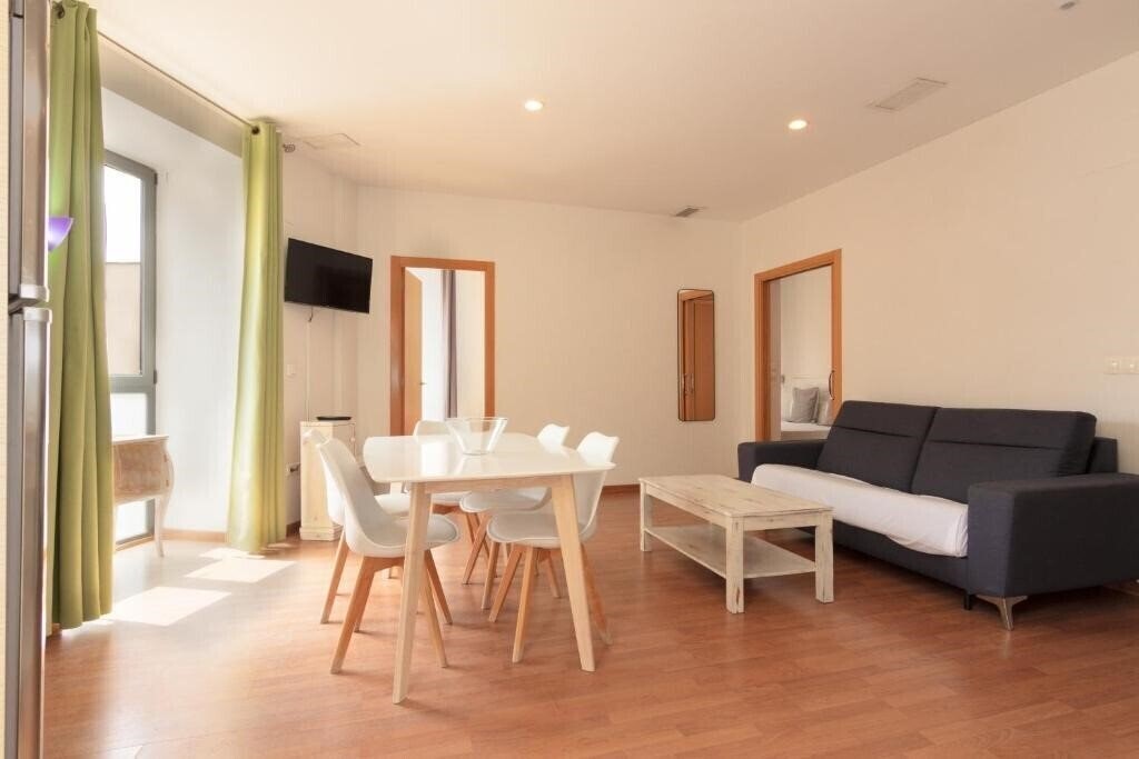 Отель Apartamentos El Carmen 3*