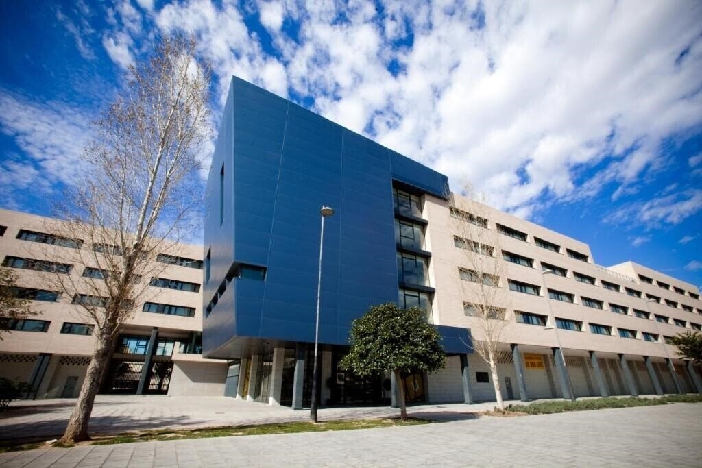 Готель Villa Alojamiento Y Congresos 3*
