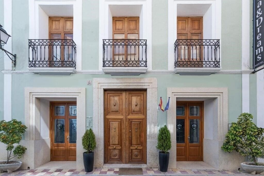 Готель Hostel Sea & Dreams Calpe 3*