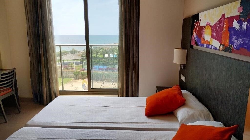 Фото Alcocebre Suites Hotel 3*