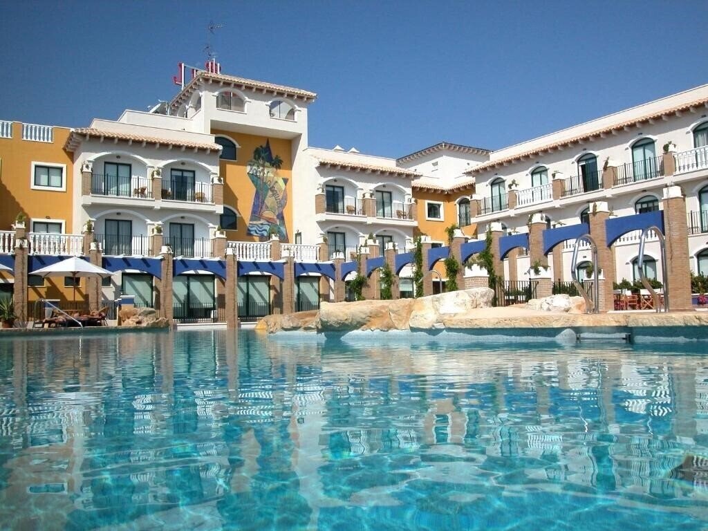 Готель La Laguna SPA & Golf 4*