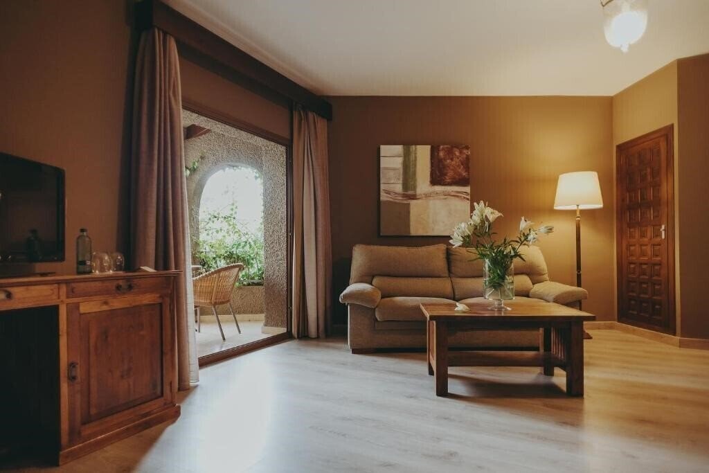 Картинка Swiss Moraira 4*