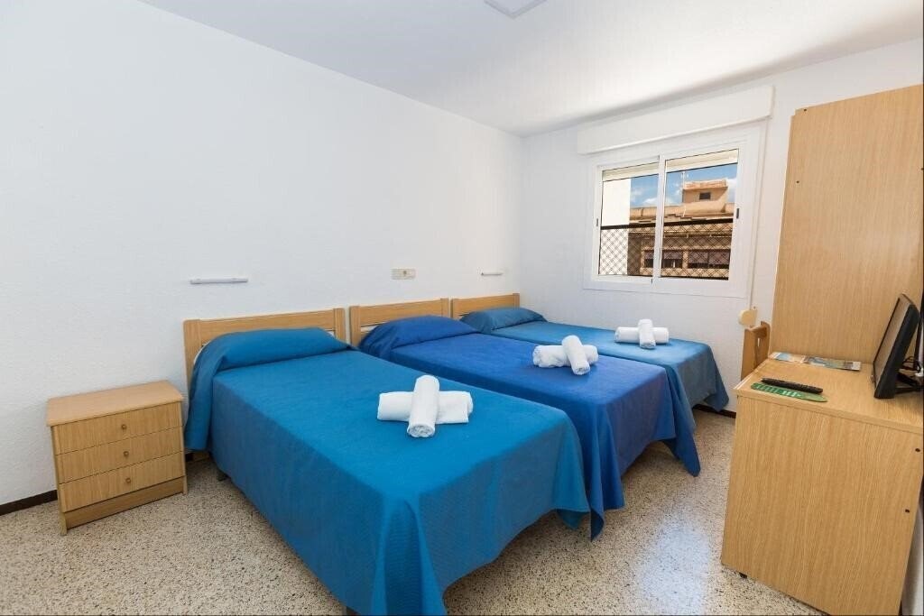 Фото Hostal El Mercat 3*