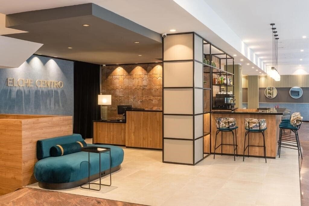 Готель Elche Centro Affiliated by Melia 3*