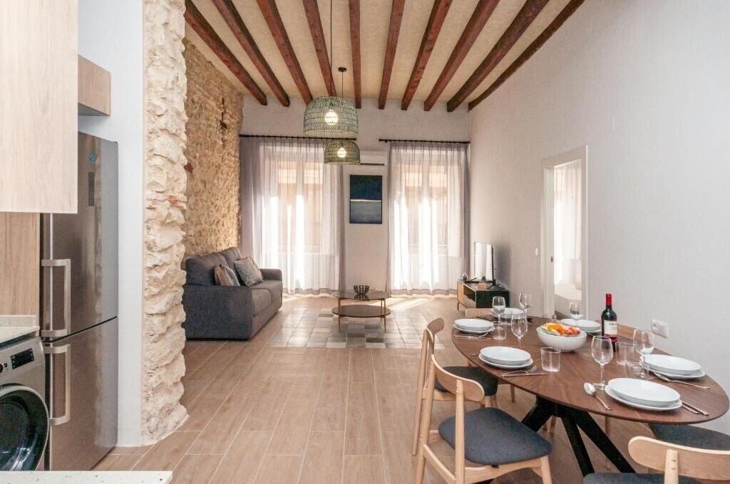 Отель Myflats Luxury Bailen 4*