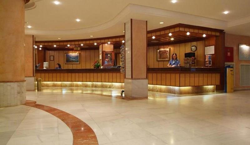 Фотографія Grupotel Port D'Alkudia 4*