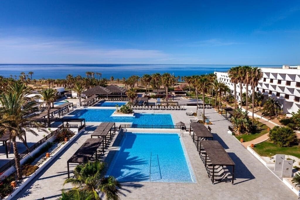 Готель Barcelo Cabo De Gata 4*