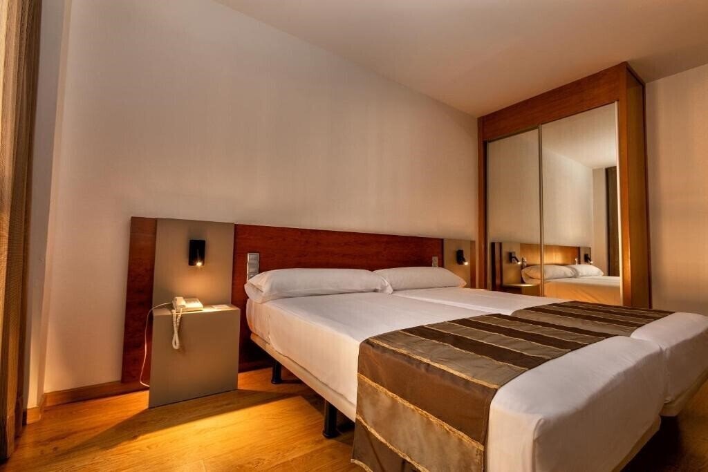 Картинка Hotel Vertice Indalo Almeria 4*