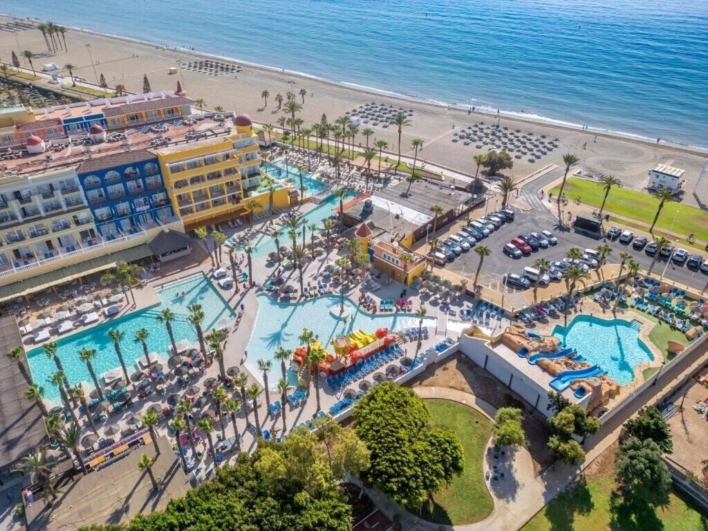 Фото Mediterraneo Bay Hotel & Resort 4*